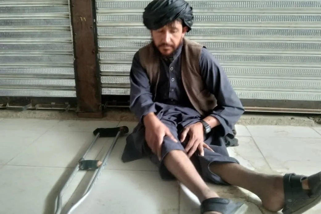 A victim of polio: "If children are not vaccinated, they will suffer my fate"