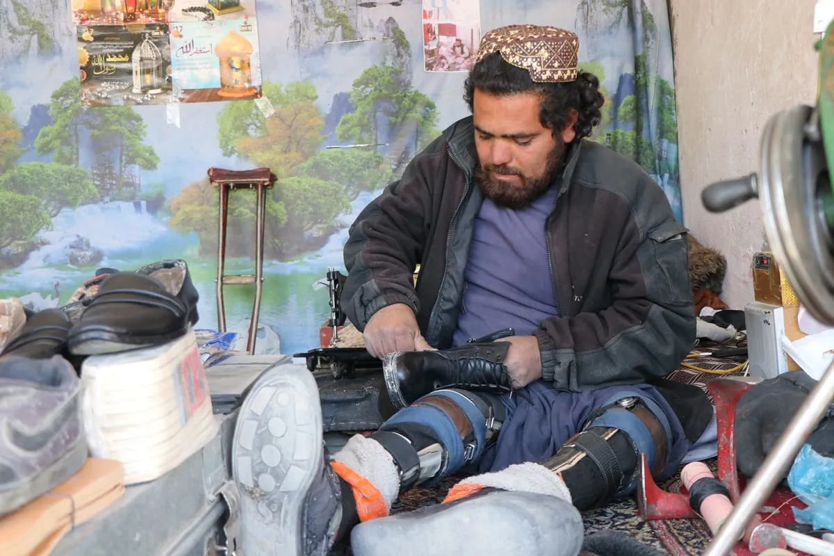 The burden of a young person's disability on the shoulders of a poor family