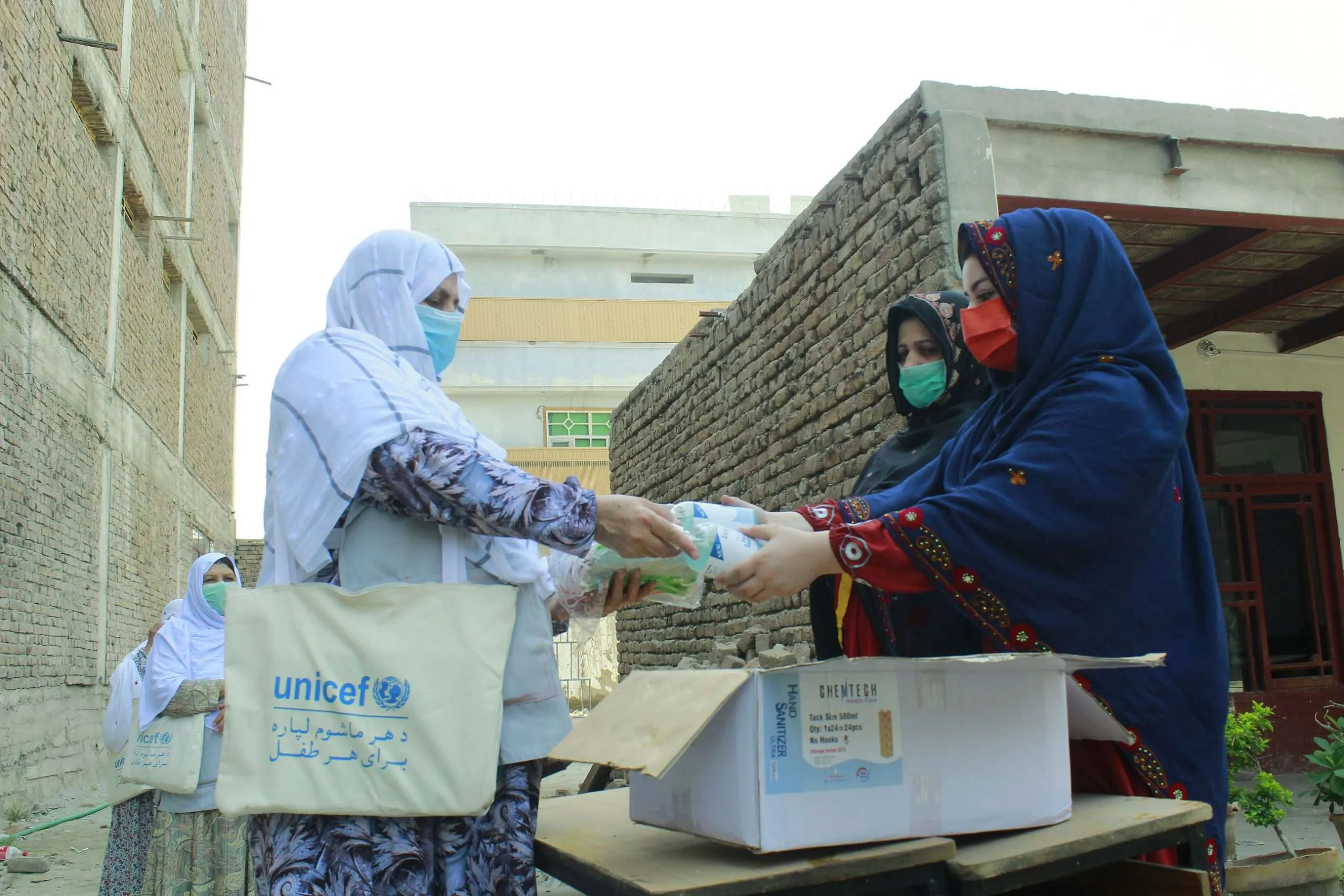 Polio workers distribute soap and information in fight against COVID-19